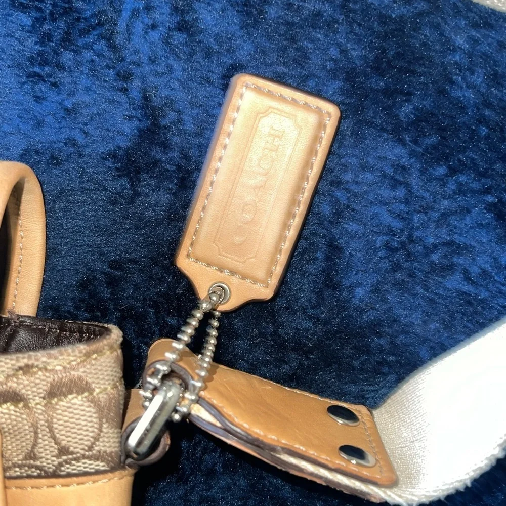 Vintage Coach Messenger Bag - Picture 8 of 10